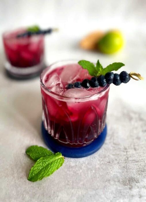 blueberrygintonic