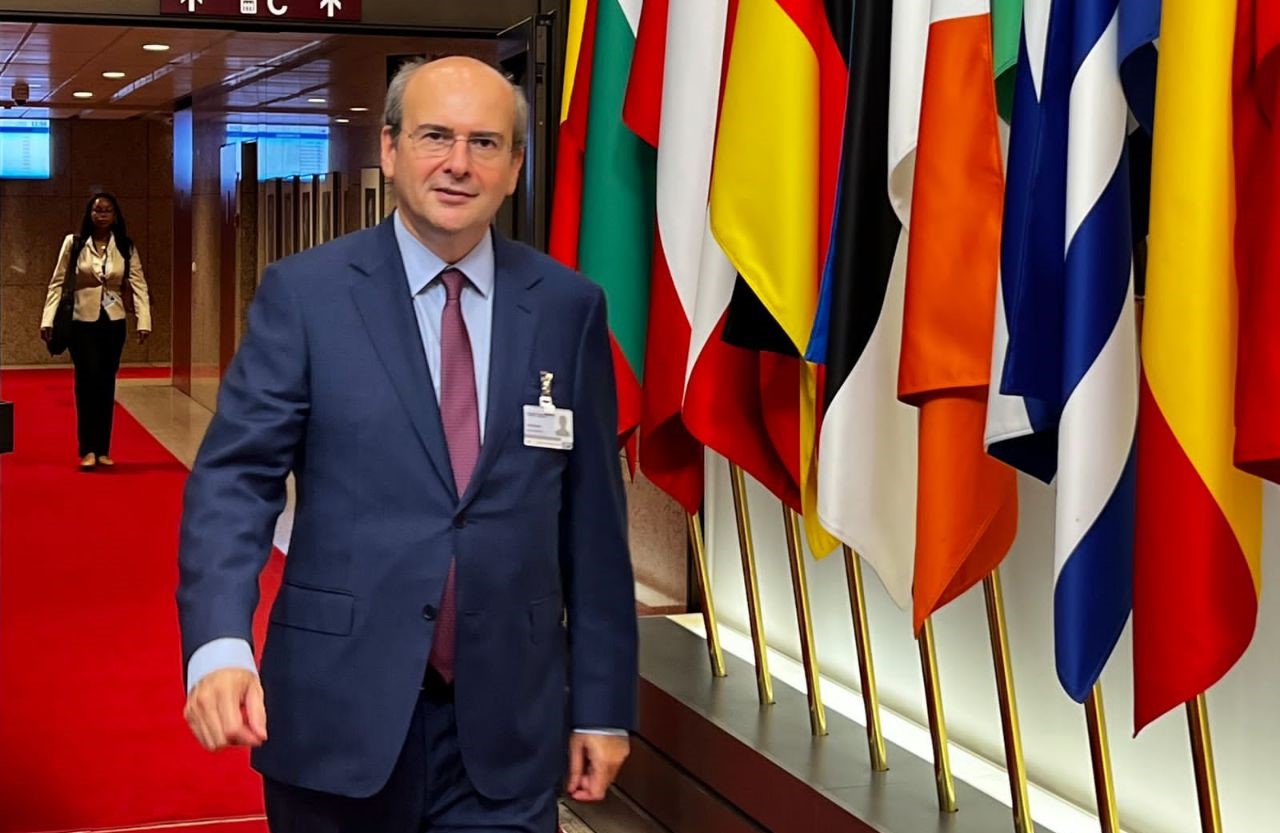 Χατζηδάκης: Το 2023 η Ελλάδα ανέβηκε αρκετά σκαλιά στην οικονομία - Οικονομικός Ταχυδρόμος