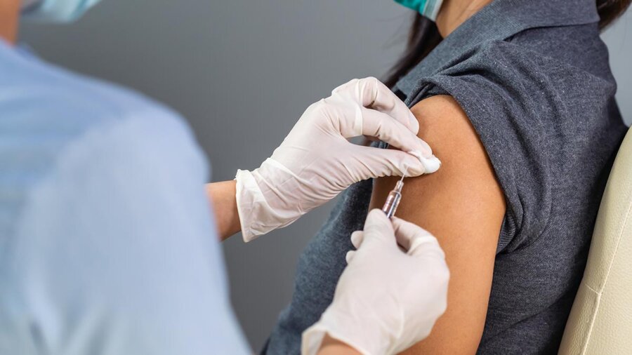 Ψαλτοπούλου: Πώς θα αυξηθούν οι εμβολιασμοί κατά κορωνοϊού και γρίπης