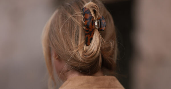 Τι σημαίνει ο πόνος στη ρίζα των μαλλιών;