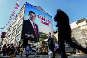 «Στην Τουρκία πλέον δεν έχει μείνει τίποτα όρθιο»