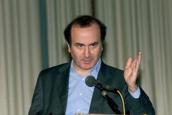 Πέθανε το ιστορικό στέλεχος του ΠΑΣΟΚ Μιχάλης Χαραλαμπίδης