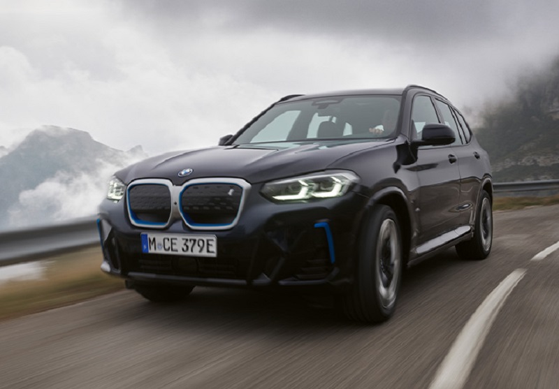 Σε δοκιμές δυναμικής οδήγησης υποβάλλεται η νέα BMW X3 – News.gr