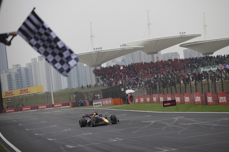 Ο Φερστάπεν νίκησε και στο GP της Κίνας – News.gr
