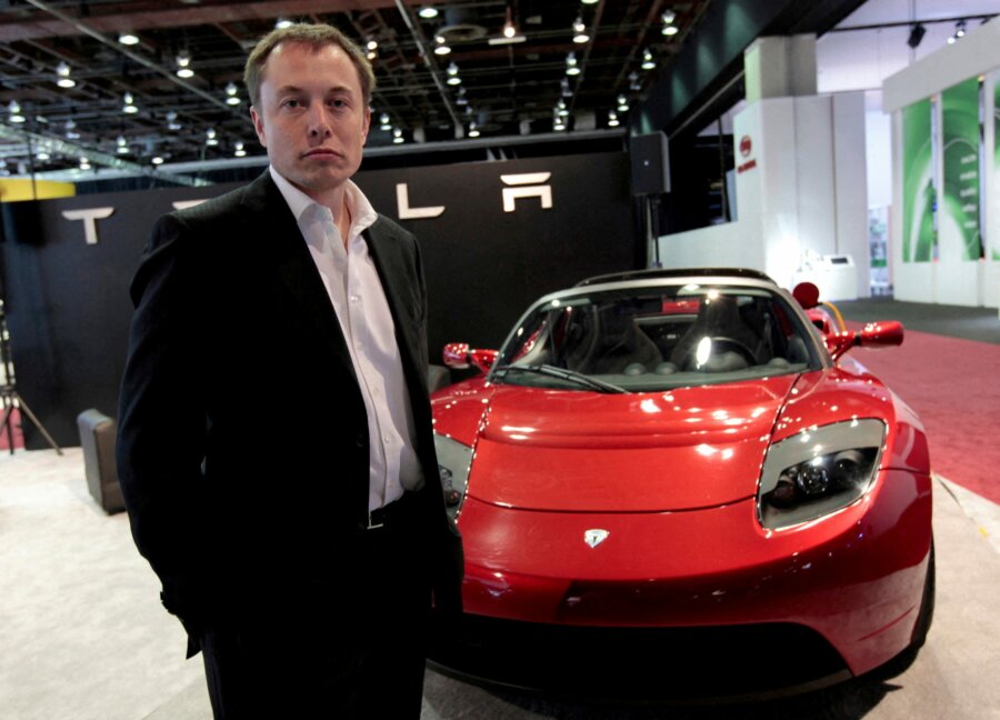 Tesla: «Αντιγράφει» Ford και General Motors – «Συνταγή» από το παρελθόν για φθηνότερα EV
