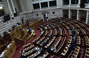 Βουλή: Πέρασε το νομοσχέδιο για την αντιμετώπιση των επιπτώσεων της κλιματικής αλλαγής