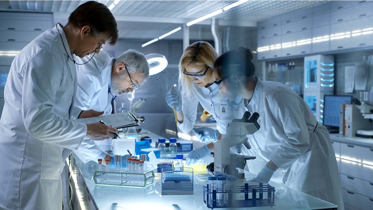 Kαρκίνος: Η βιταμίνη που αλλάζει το μικροβίωμα και προστατεύει από τη νόσο - Έλληνας ερευνητής αποκαλύπτει