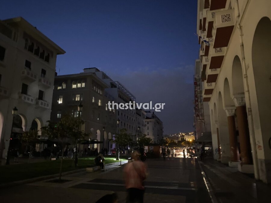 Θεσσαλονίκη: Πολύωρη διακοπή ρεύματος, «βυθισμένη» στο σκοτάδι η πόλη