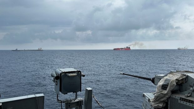 ΕΕ: Δεν επαρκούν τα πολεμικά πλοία στην Ερυθρά Θάλασσα, λέει ο Έλληνας διοικητής