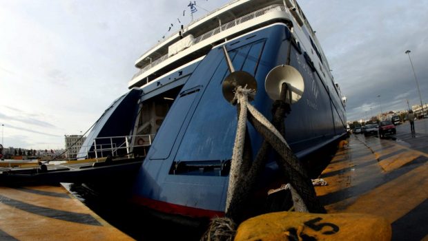Πειραιάς: Μηχανική βλάβη σε πλοίο με εκατοντάδες επιβάτες - Απαγορεύτηκε ο απόπλους από Πειραιά για Ηράκλειο