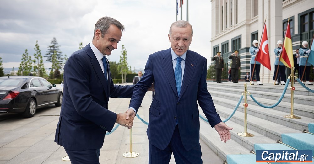 Υποχωρητικότητα καταλογίζει η αντιπολίτευση στον Κυριάκο Μητσοτάκη απέναντι...