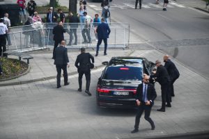 Περιστατικό με πυροβολισμούς στη Σλοβακία – Αναφορές για τραυματισμό του πρωθυπουργού