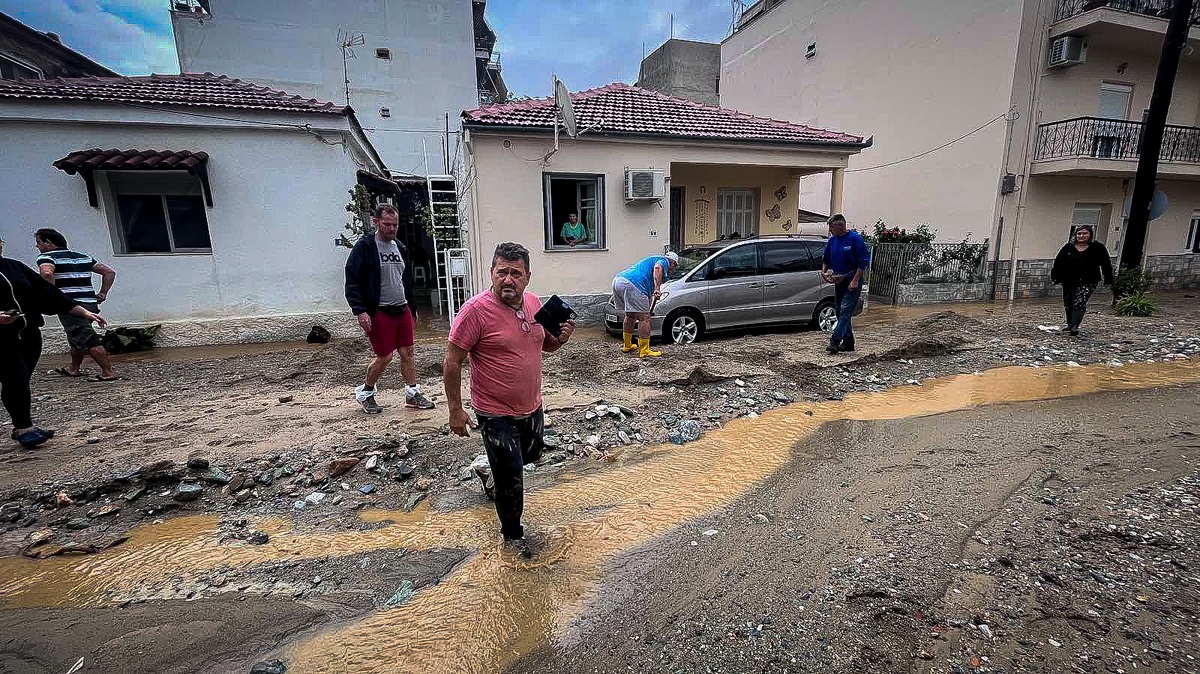 ΚΥΜΑ ΚΑΚΟΚΑΙΡΙΑΣ ELIAS/ ΚΑΤΑΣΤΡΟΦΕΣ ΑΠΟ ΤΙΣ ΠΛΗΜΜΥΡΕΣ ΣΤΟΝ ΒΟΛΟ  (ΣΥΝΕΡΓΑΤΗΣ/ EUROKINISSI)