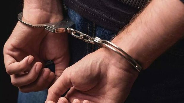 Κρήτη: Πιάστηκε χωρίς δίπλωμα και αποκαλύφθηκε πως είχε διαπράξει δολοφονία