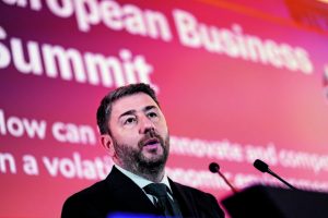 Τα 4 διλήμματα που βάζει το ΠΑΣΟΚ στους ψηφοφόρους