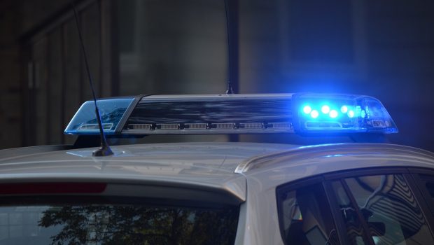 Θρίλερ στον Διόνυσο - Άντρας εντοπίστηκε νεκρός μέσα σε διαμέρισμα