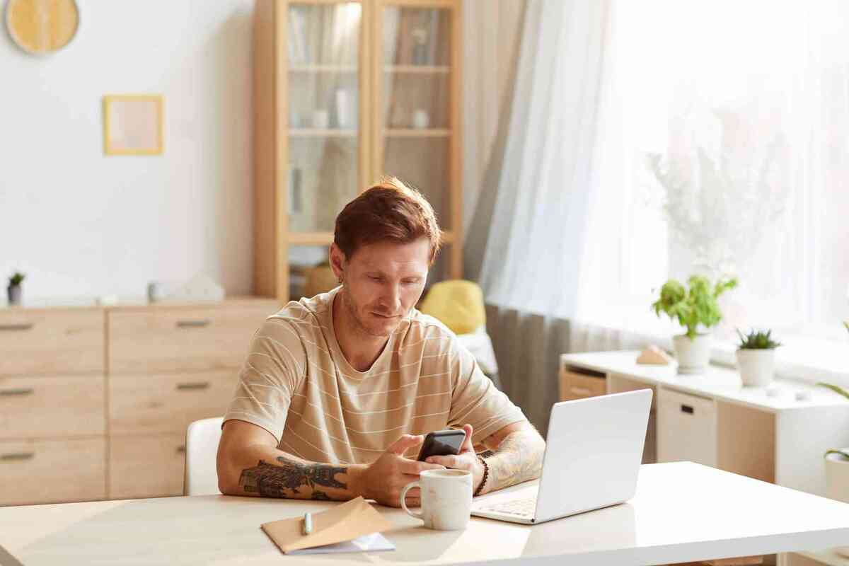 14 ενδείξεις ότι ο πρώην σας εξακολουθεί να έχει εμμονή μαζί σας