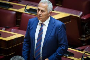 ΣΥΡΙΖΑ: Επιμένει στο «μαύρο χρήμα» ο Αποστολάκης, αλλά «για τους άλλους»