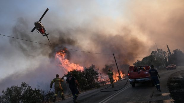 Φωτιά τώρα σε δασική έκταση στην Κόρινθο