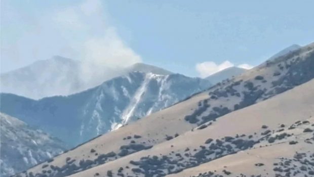 Φωτιά σε δύσβατη περιοχή στη Δράμα