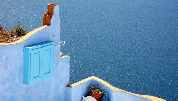 Η Telegraph λέει πως οι Τούρκοι επιλέγουν την Ελλάδα για διακοπές και προτρέπει τους πάντες να κάνουν το ίδιο