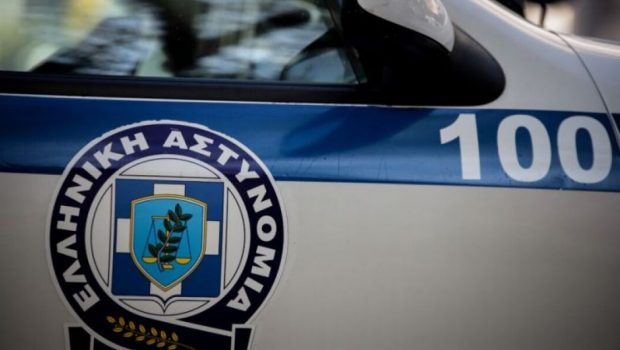 Θεσσαλονίκη: Πέντε συλλήψεις για κλοπές - Της έκλεψε την τσάντα με πρόσχημα την επαιτεία