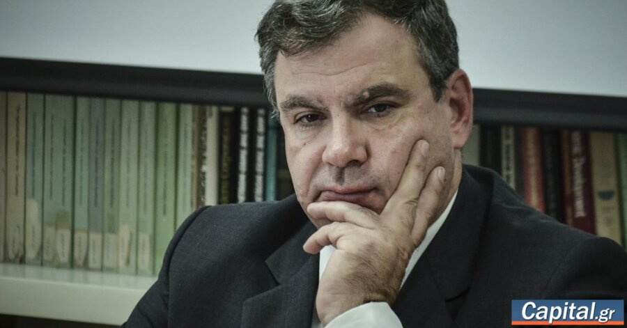 "Η ελληνική οικονομία έχει ένα μικρό παράθυρο...