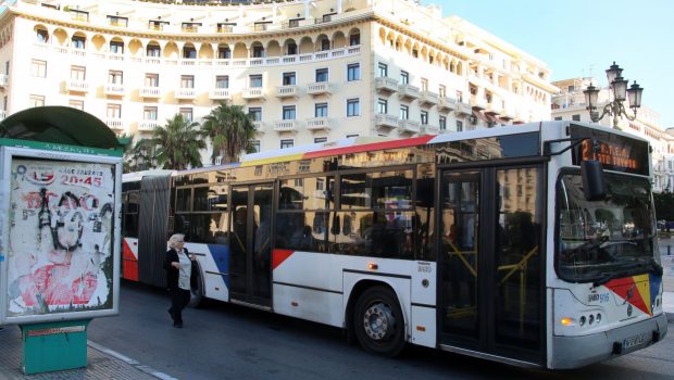 Θεσσαλονίκη: Προβλήματα με τα νέα εισιτήρια και τις κάρτες των λεωφορείων
