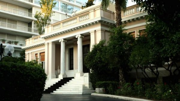Aνακάτεμα της τράπουλας στις διεθνείς συμμαχίες