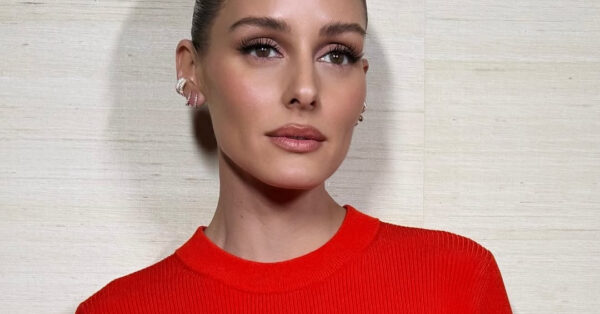 Η Olivia Palermo μάς δίνει τρεις ιδέες για τα πιο εντυπωσιακά μακιγιάζ του χειμώνα