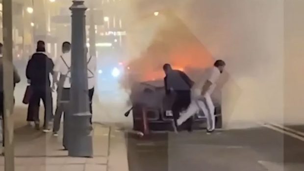 Μόσχα: Έκρηξη σε λιμουζίνα που ανήκει στον «επίσημο στόλο αυτοκινήτων» του Πούτιν