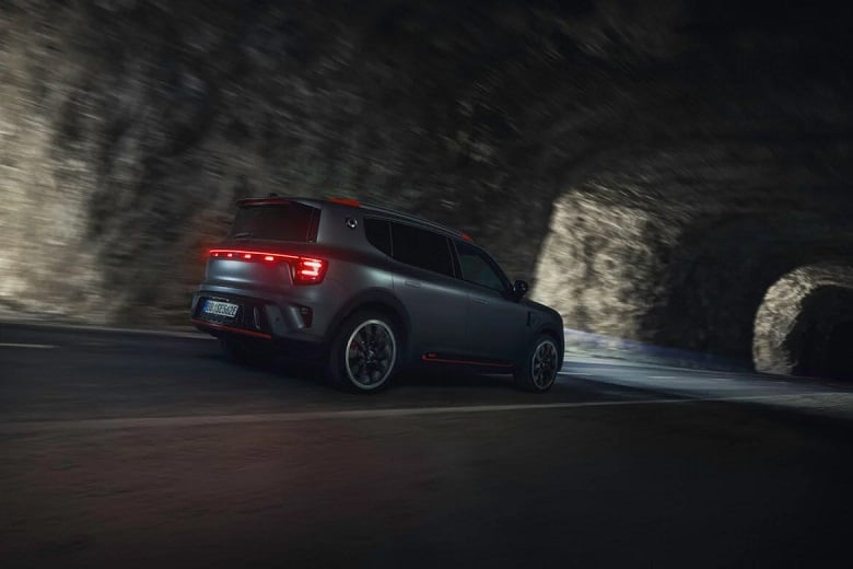 Η παγκόσμια πρεμιέρα του νέου smart #5 BRABUS – News.gr