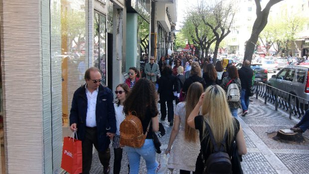Πάσχα: Πώς θα λειτουργήσουν ΜΜΜ και καταστήματα το Μεγάλο Σάββατο
