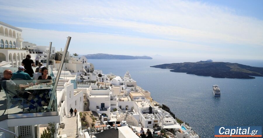 Τουρισμός: Πάνω οι αφίξεις αλλά στάσιμα τα έσοδα