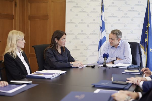 Μητσοτάκης: Καλλιέργεια προσδοκιών για το στεγαστικό με το βλέμα στις δημοσκοπήσεις