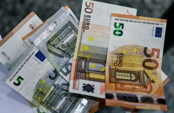 Ερώτηση ευρωβουλευτών του ΚΚΕ στην Κομισιόν για τις εισπρακτικές στις ασφαλιστικές εισφορές