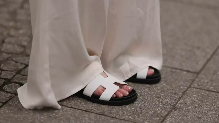 Το french pedicure ένα από τα κορυφαία στυλ της χρονιάς