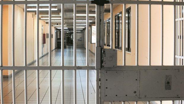 Έλεγχοι στη φυλακή Χανίων: Βρήκαν μαχαίρια και ξυραφάκια