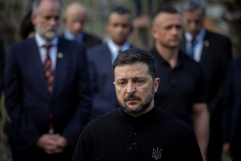 «Ο Ζελένσκι πρόδωσε τον παππού του και εξαπάτησε τον λαό του»