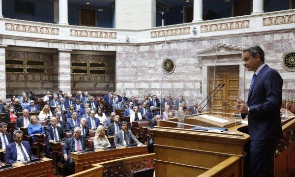 Στα κάγκελα οι γαλάζιοι βουλευτές, τα μέτρα για τα πανεπιστήμια δεν ικανοποίησαν – Θα υπάρξει απάντηση;