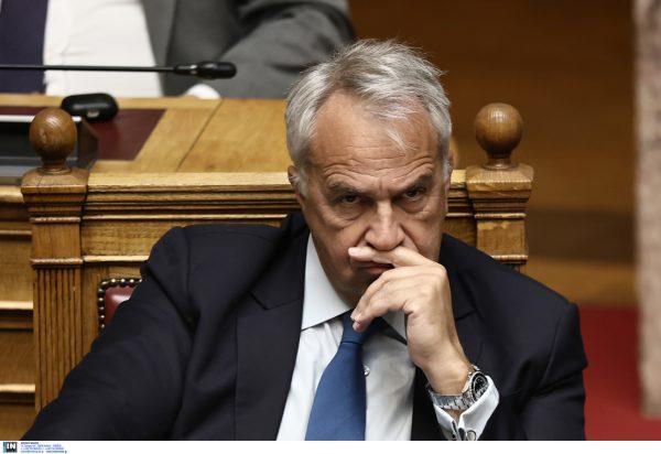 Κλίνατε…δεξιότερα: Σκληρές διατάξεις για τους μετανάστες προαναγγέλλει ο Βορίδης – Τι λέει για τις απελάσεις από Γερμανία
