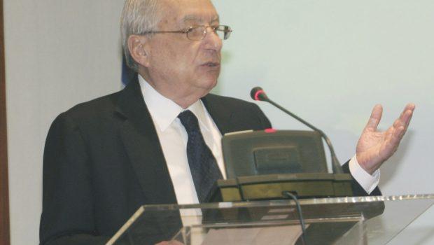 Πέθανε ο Πέτρος Μολυβιάτης σε ηλικία 97 ετών