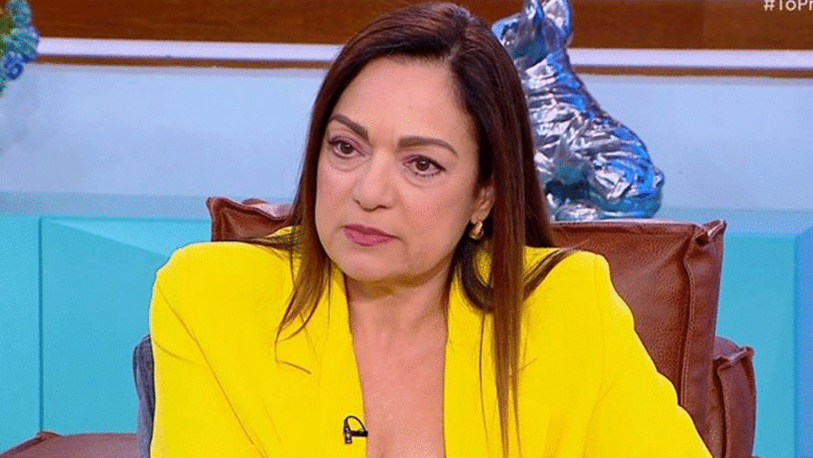 Ελένη Καρακάση: «Αισθάνομαι την ευθύνη που θα αισθανόμουν κι αν έφερνα βιολογικά ένα παιδί στη ζωή»