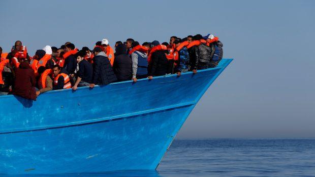 Το Συμβούλιο της Ευρώπης καλεί την Ελλάδα να σταματήσει τα «pushbacks» μεταναστών