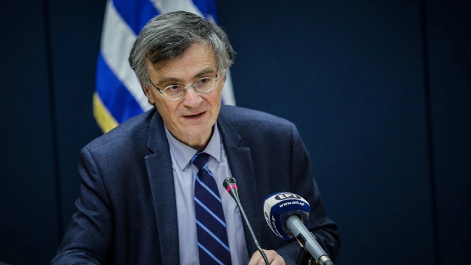 Σωτήρης Τσιόδρας: Ο εμβολιασμός μειώνει κατά 27% τη Long Covid