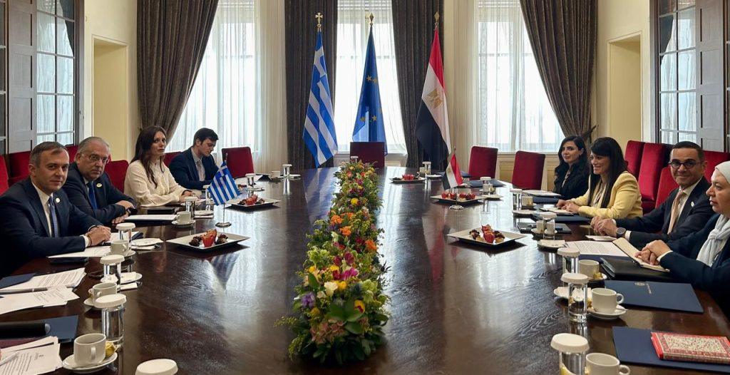 Θεοδωρικάκος: Συνάντηση με Αιγύπτιους ομολόγους του για επενδύσεις σε εμπόριο και βιομηχανία - Οικονομικός Ταχυδρόμος