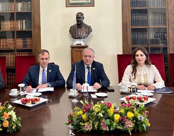 Θεοδωρικάκος