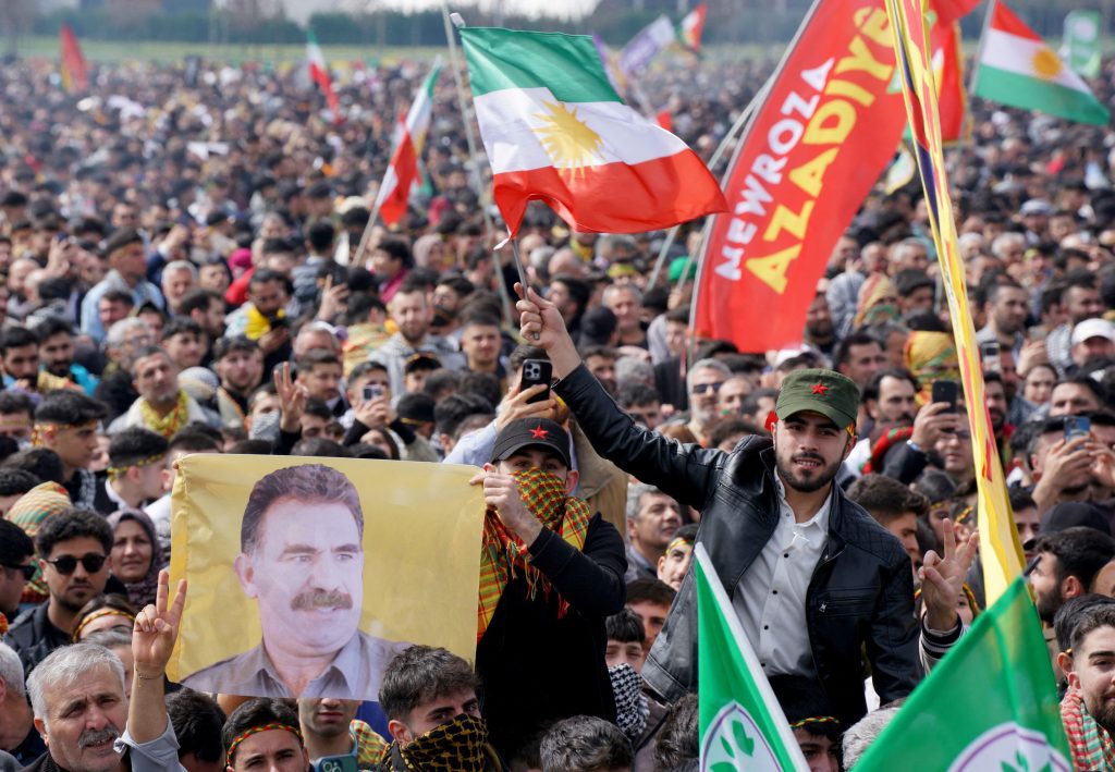 Τέλος εποχής για το PKK – Καταθέτει τα όπλα και προχωρά σε αυτοδιάλυση