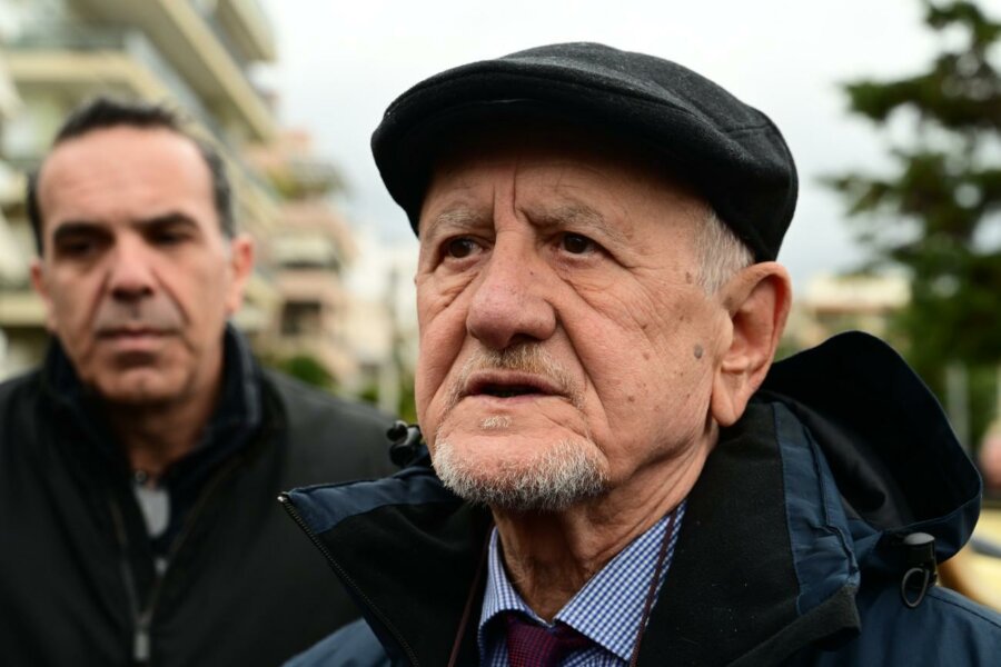 Ρήγμα στα ταξί για το «σκνίπα pass» - Αλλαγή στάσης από την Πανελλήνια Ομοσπονδία