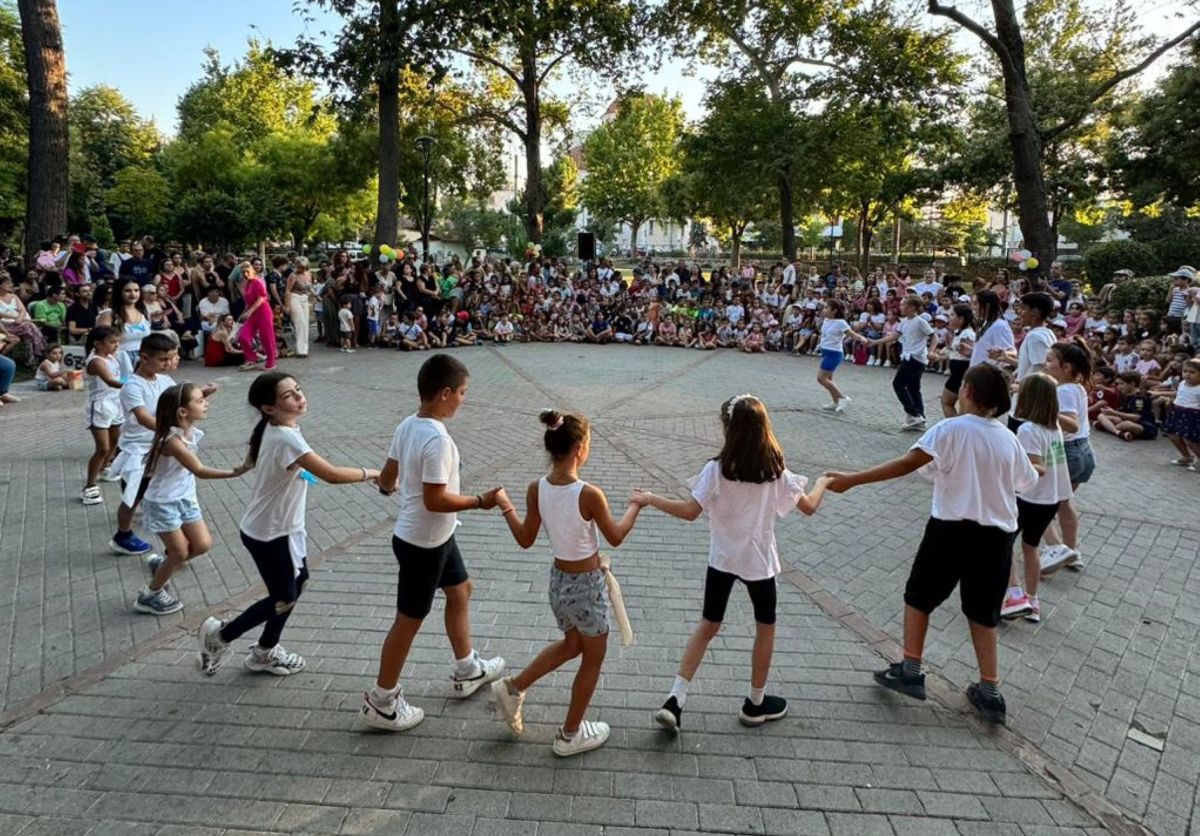 KataskinosiStinPoli-foto arxeiou-xoros